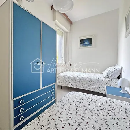 公寓 141 - Trilocale Al Secondo Piano In Centro A Con Grande Solarium - Climatizzato - Inclusa *